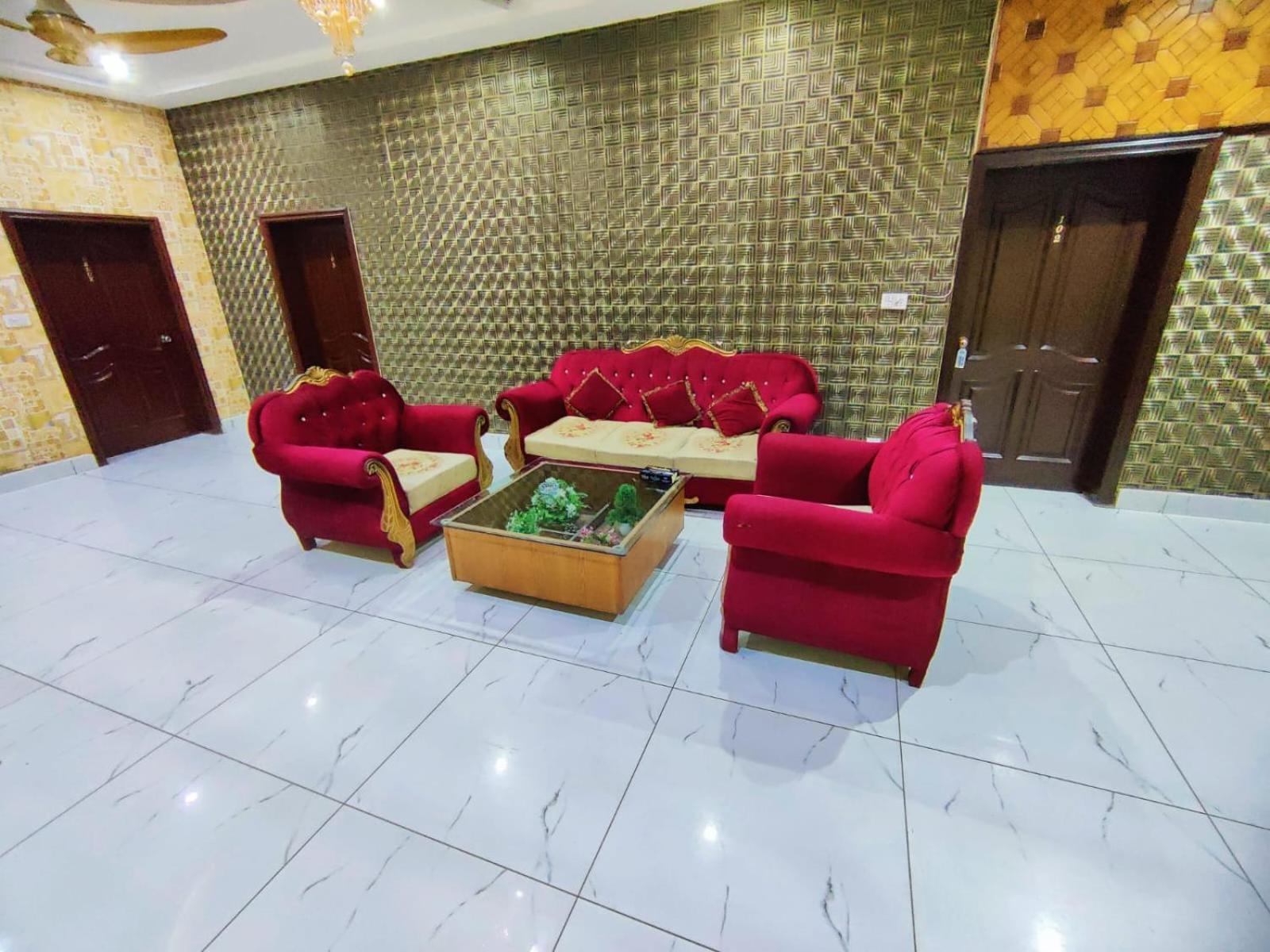 Hotel Pak Continental Multan Extérieur photo